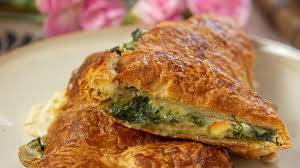 Spinach & Feta (Vegetarian) croissant